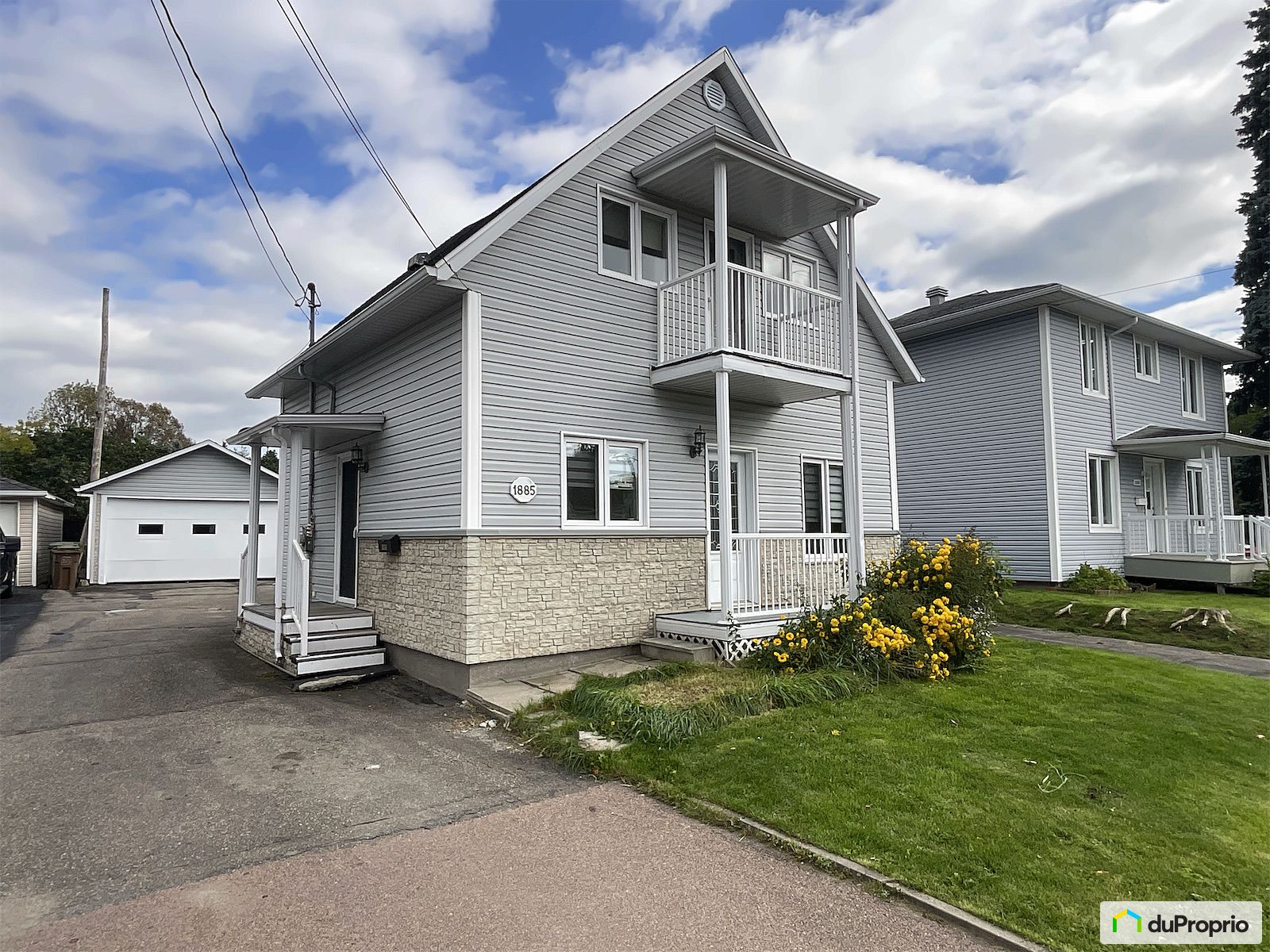 1885 Rue Fortier — photo 1