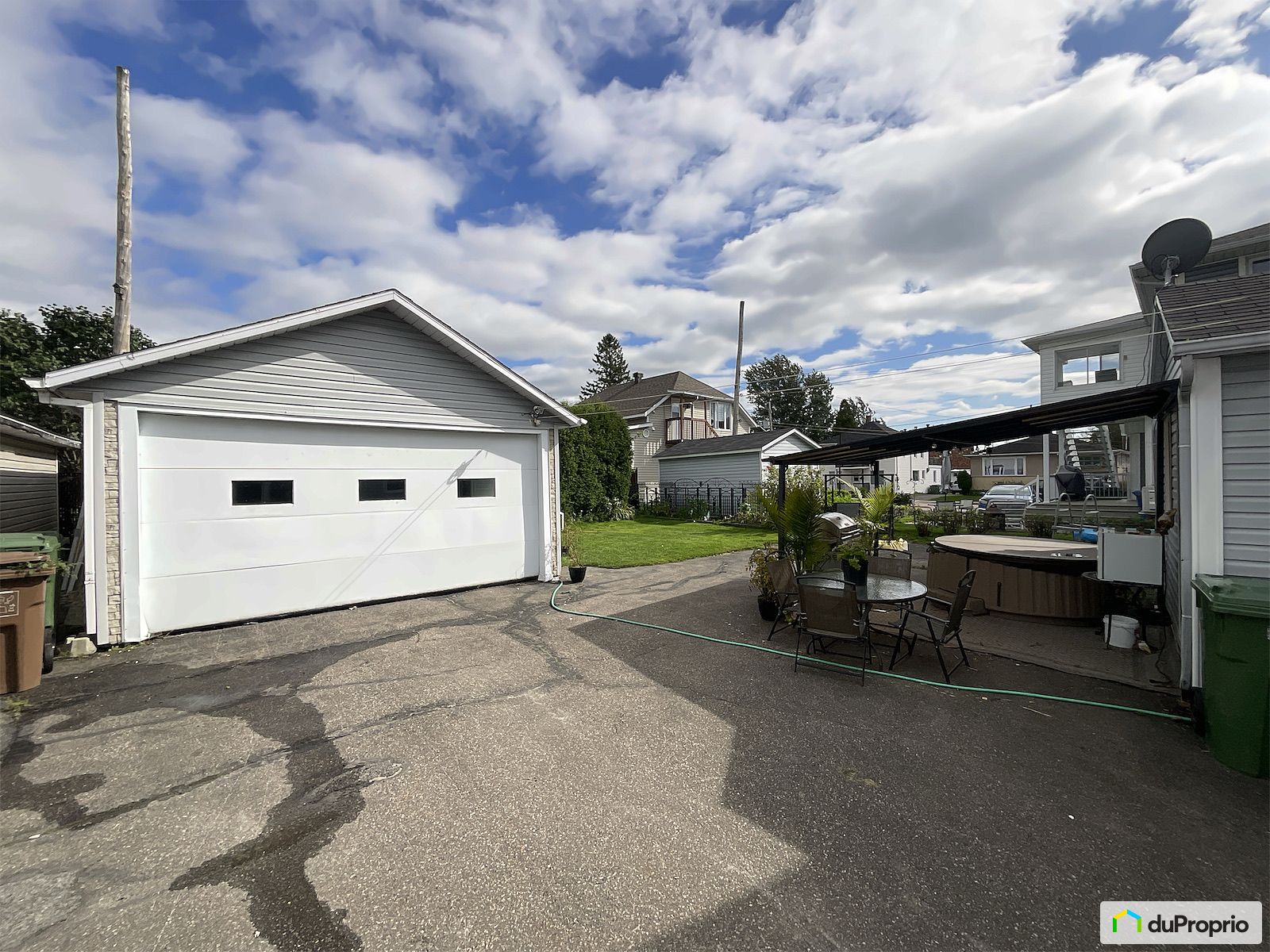 1885 Rue Fortier — photo 2
