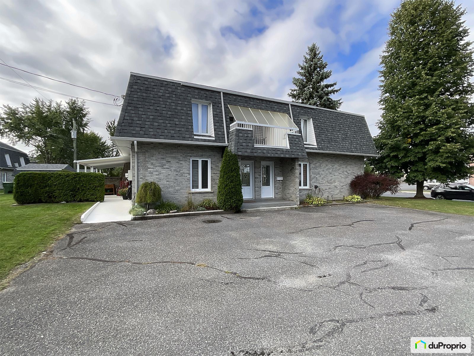617 Rue Saint Amant — photo 1