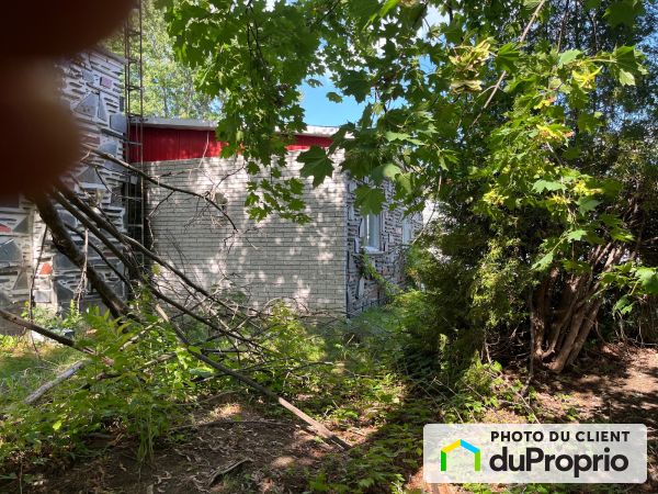 805 3e Avenue, Fabreville for sale