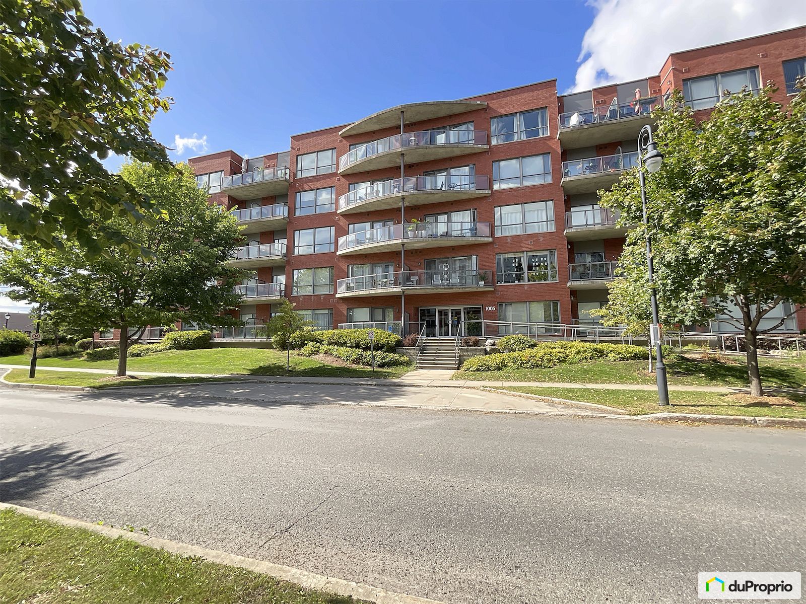 504 1005 Rue Des Francs Bourge — photo 1