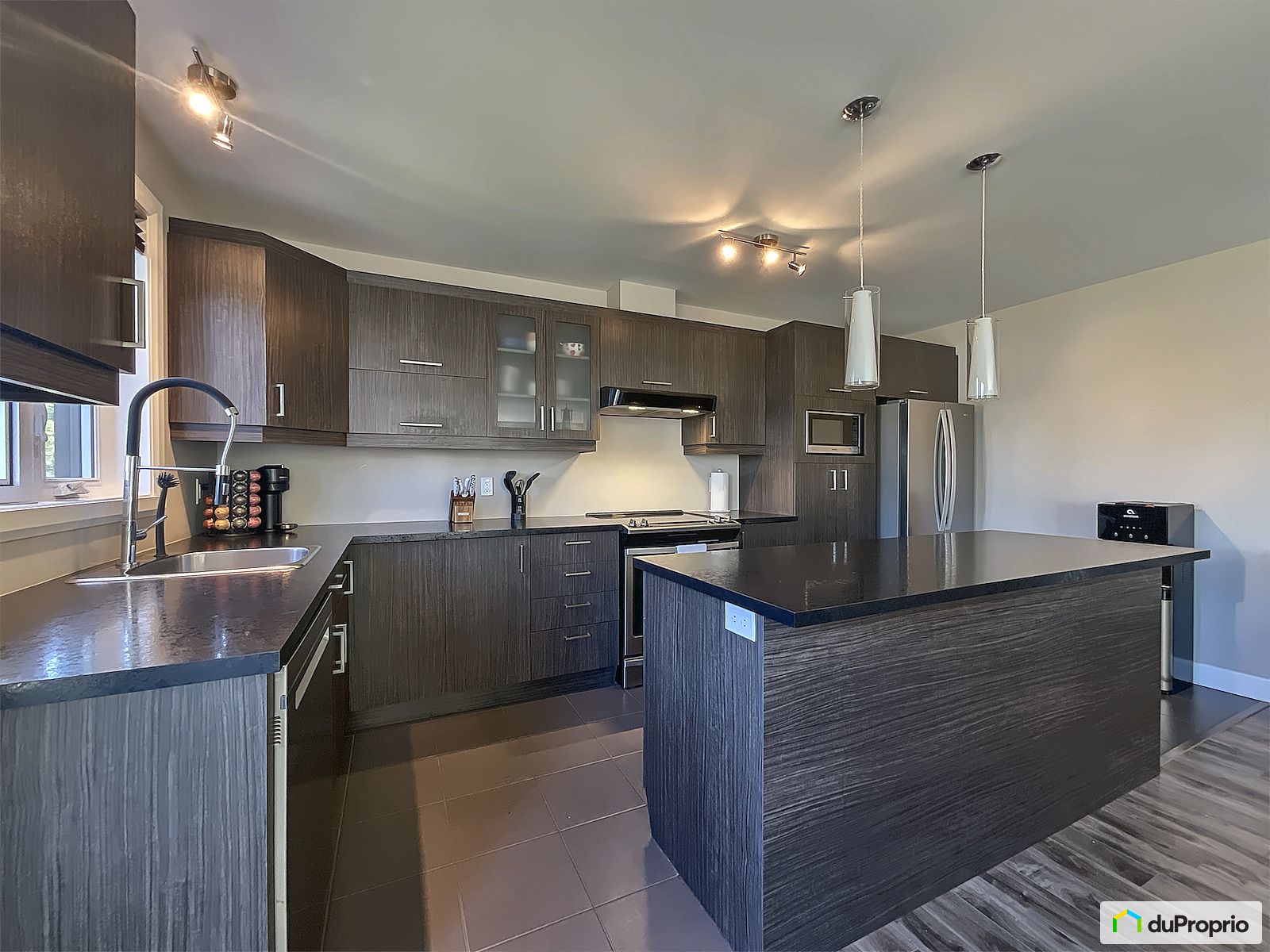 1420 Rue Des Caleches — photo 2