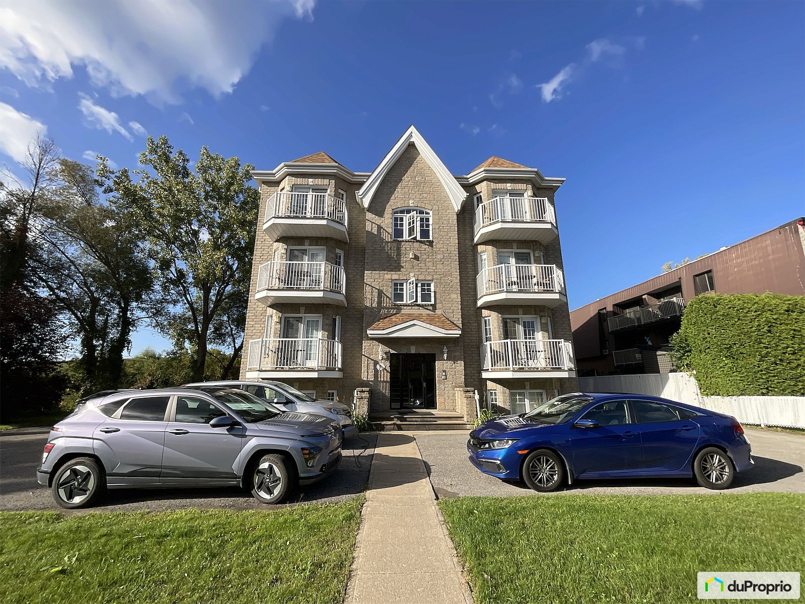 102 1 Rue Mainville — photo 1