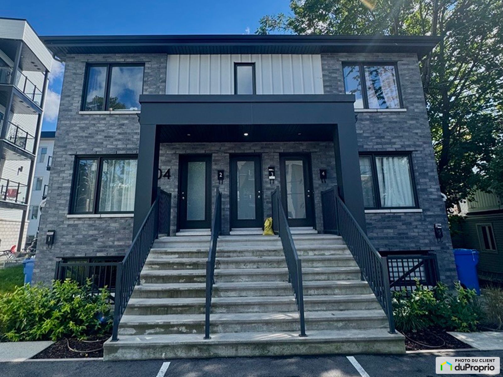 904 De La Chapelle — photo 1