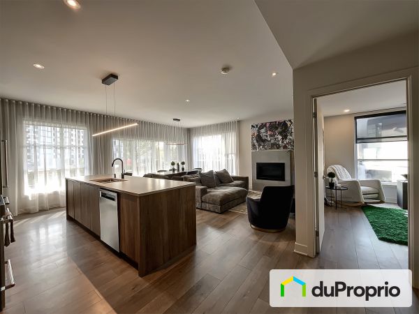 1-327, rue de l'Aigle, Carignan à vendre