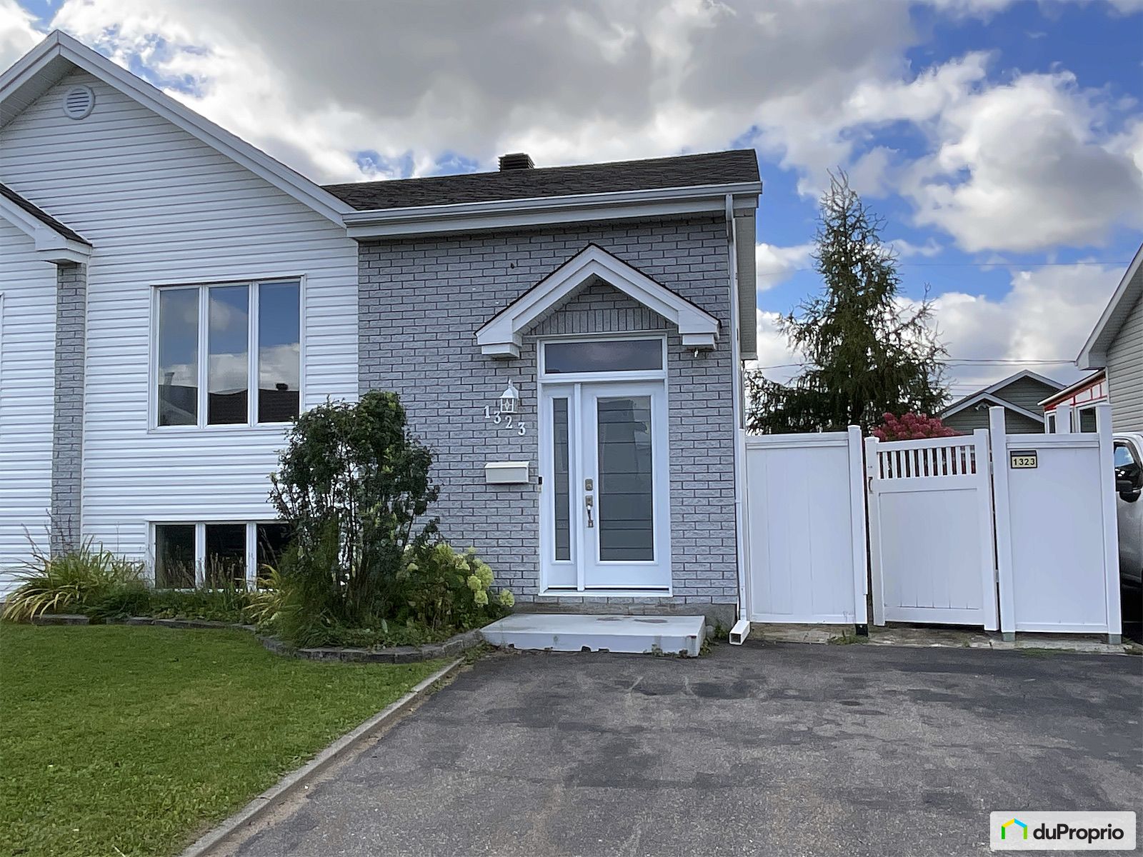 1323 Rue Anne Gagnier — photo 1