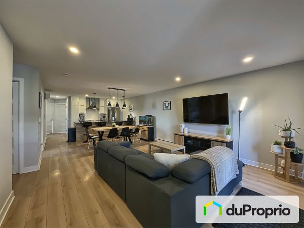 Salon / Salle à manger - 3-900, du Gisement, Sherbrooke (Mont-Bellevue) à vendre