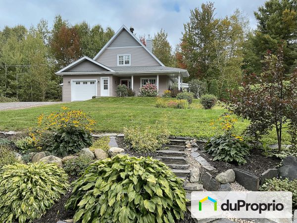 1228 rue des Hirondelles, Magog for sale
