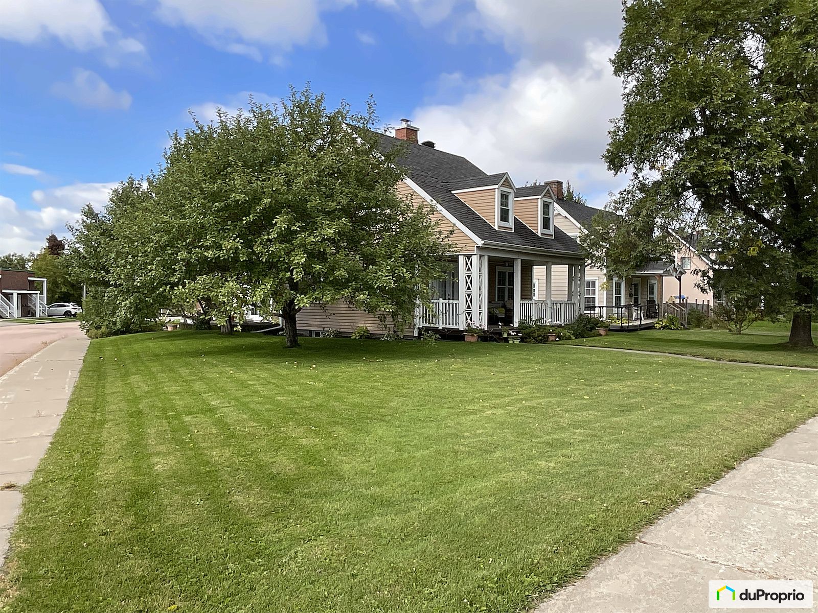 1866 Boulevard Mellon — photo 3