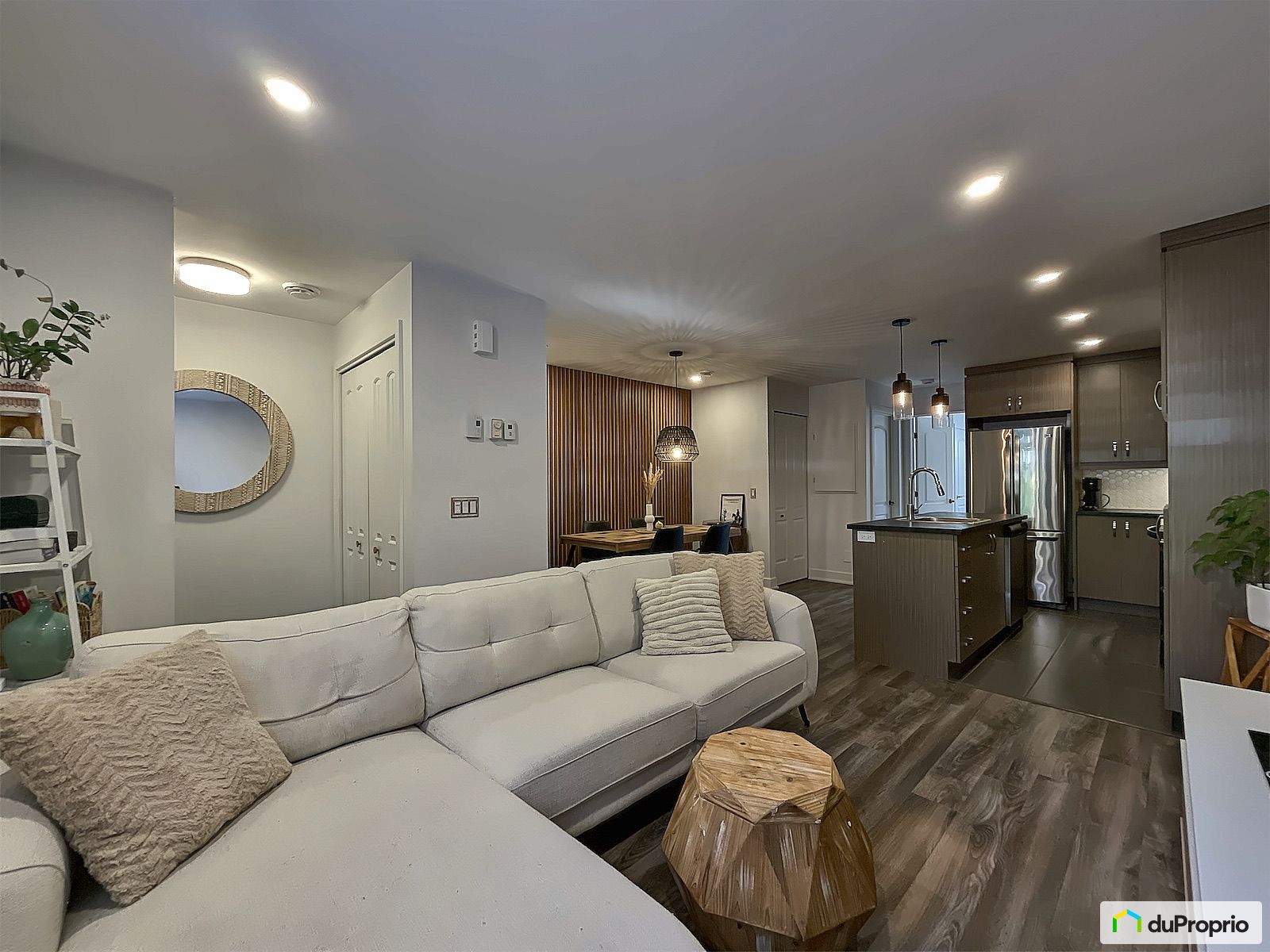 3720 Rue Bernard Hubert — photo 2