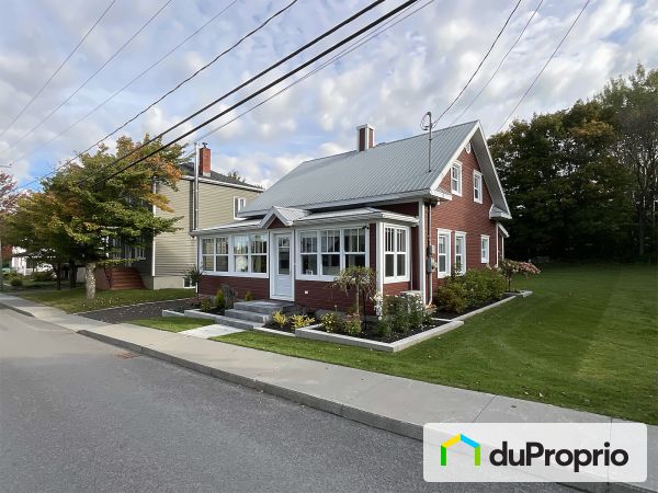 983, avenue Principale, St-Malachie à vendre