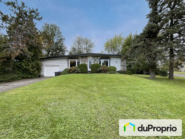 1630, rue Richelieu, Beloeil à vendre