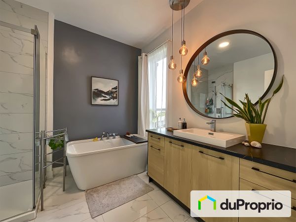 263 rang Saint-Régis S, St-Constant for sale