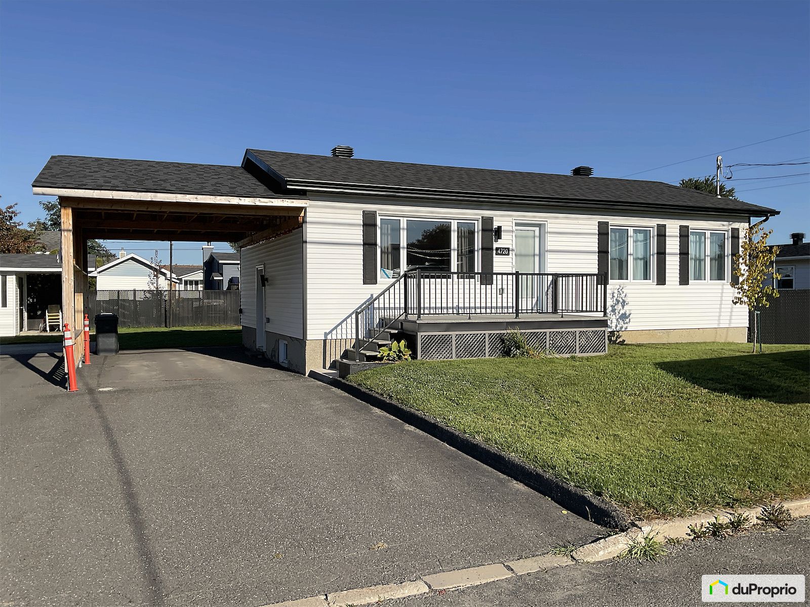 4720 Rue Poulin — photo 1