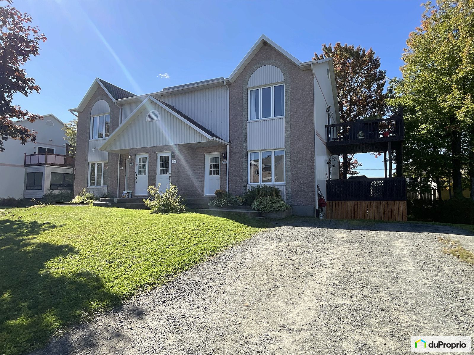 712 714 Rue Felix Antoine Sava — photo 1