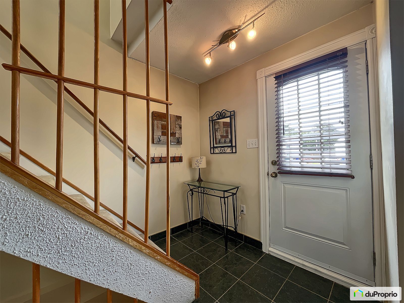 49 Rue Perras — photo 3
