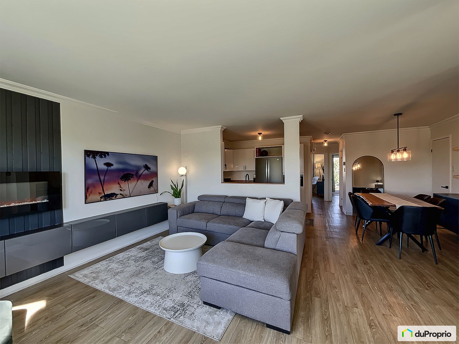 9726 Rue Riverin — photo 1