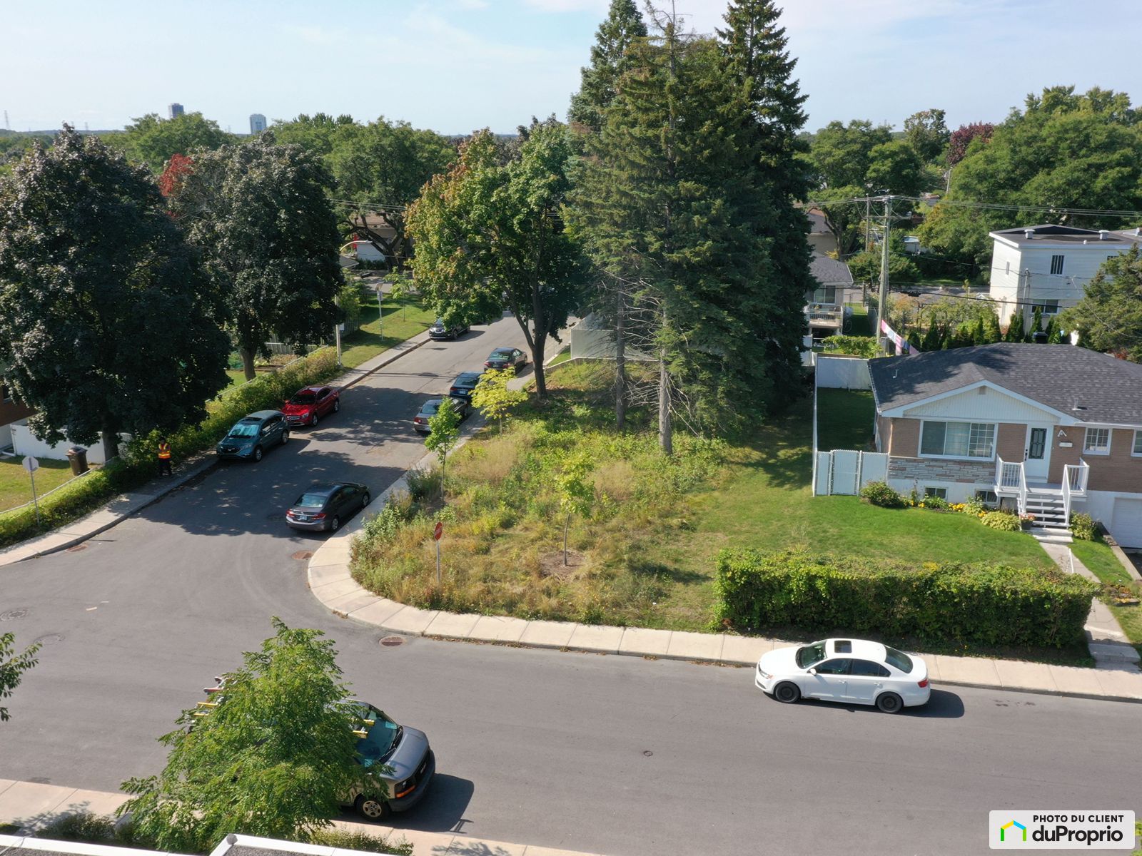92E Avenue — photo 3