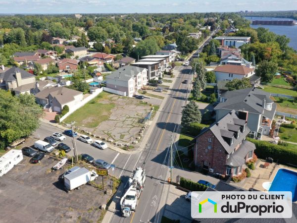 Lévesque Est, Duvernay à vendre