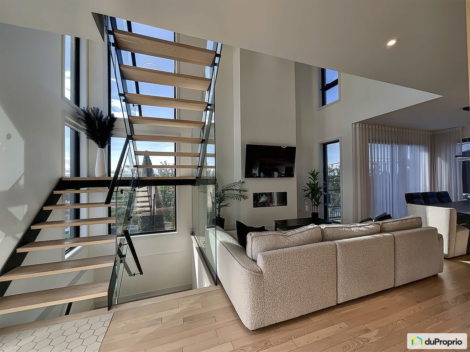 60 Avenue Des Pionniers — photo 3