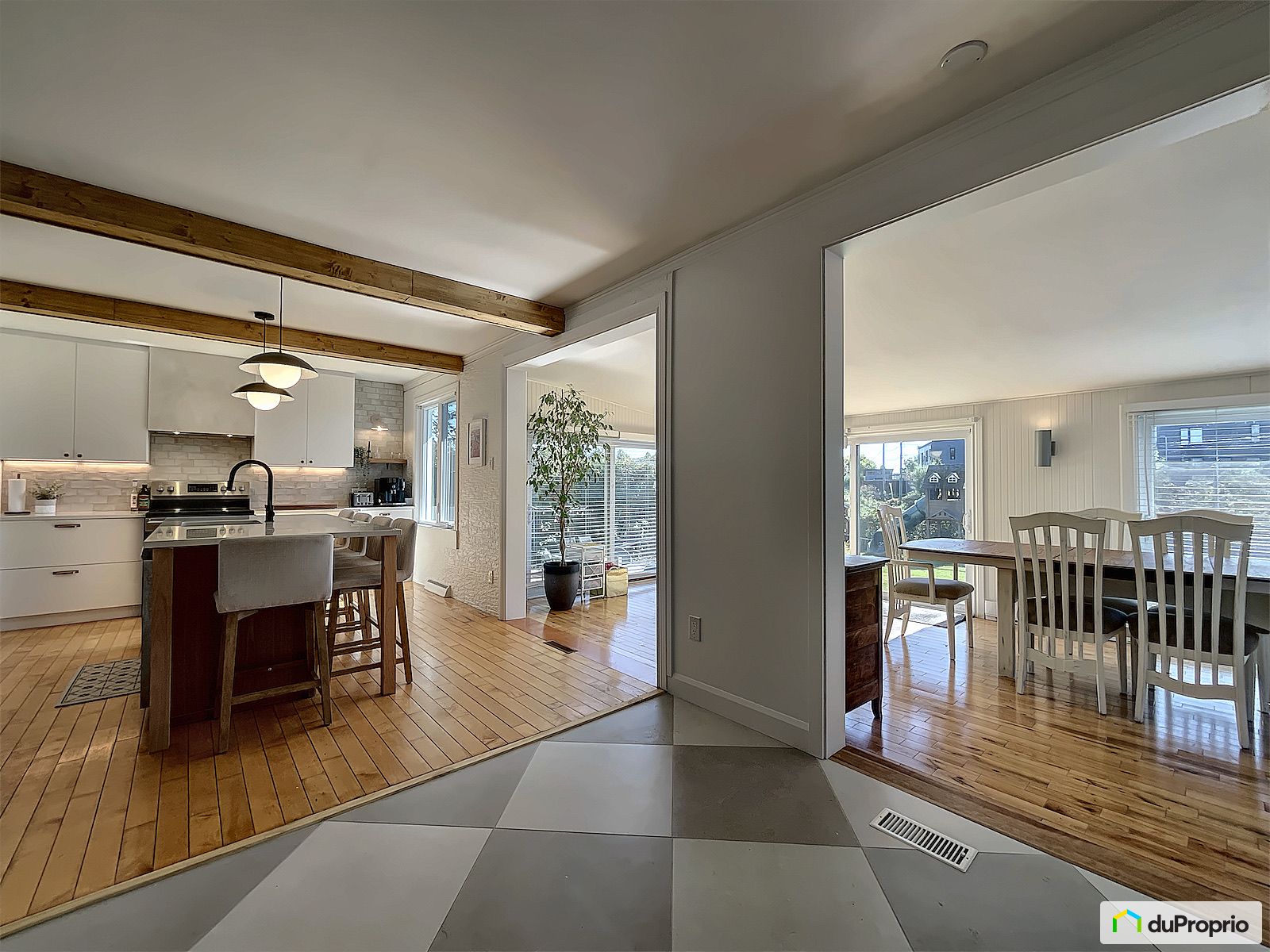 4225 Rue Miramont — photo 2