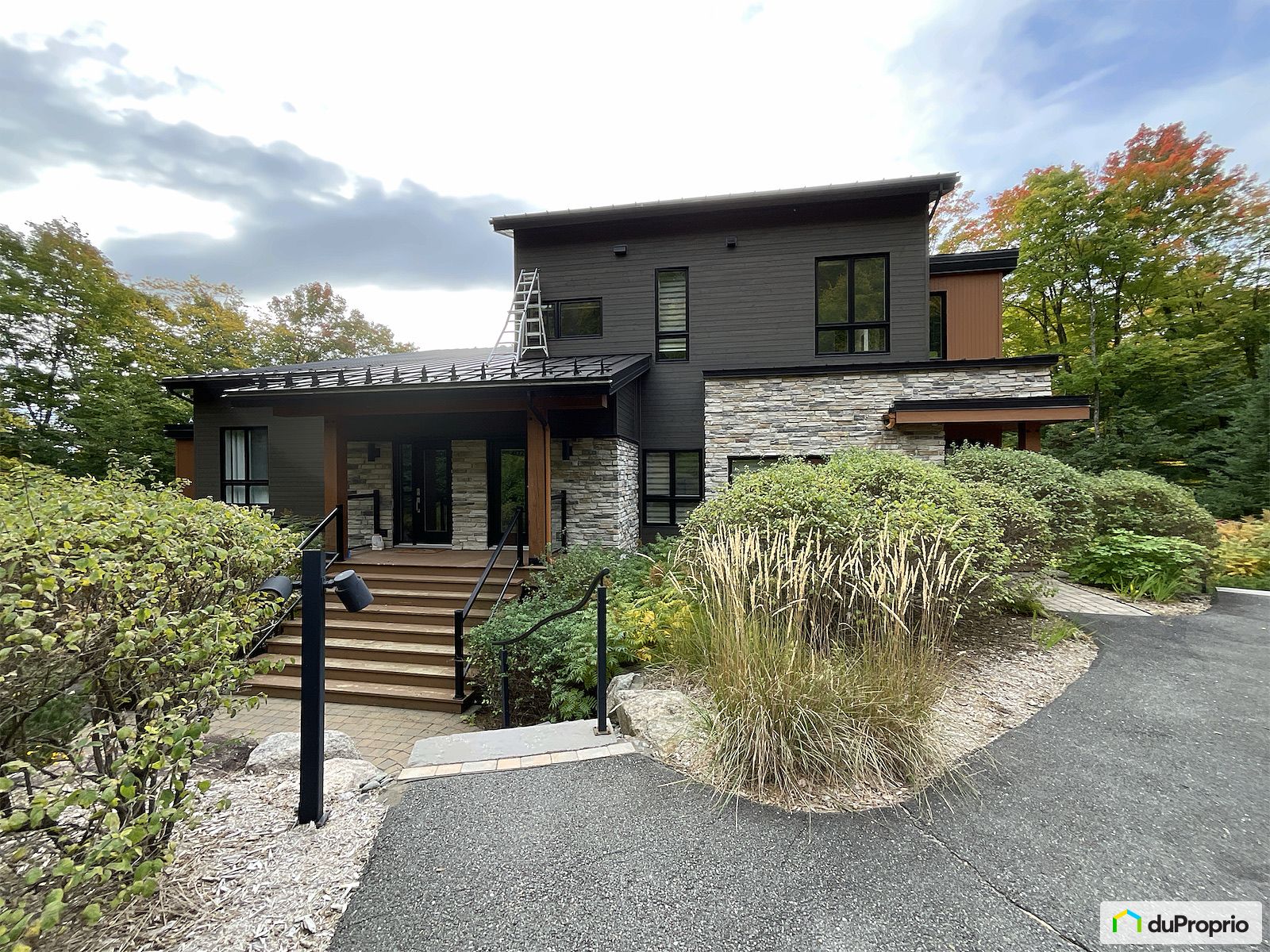 302 378 Rue De La Cote Est — photo 2