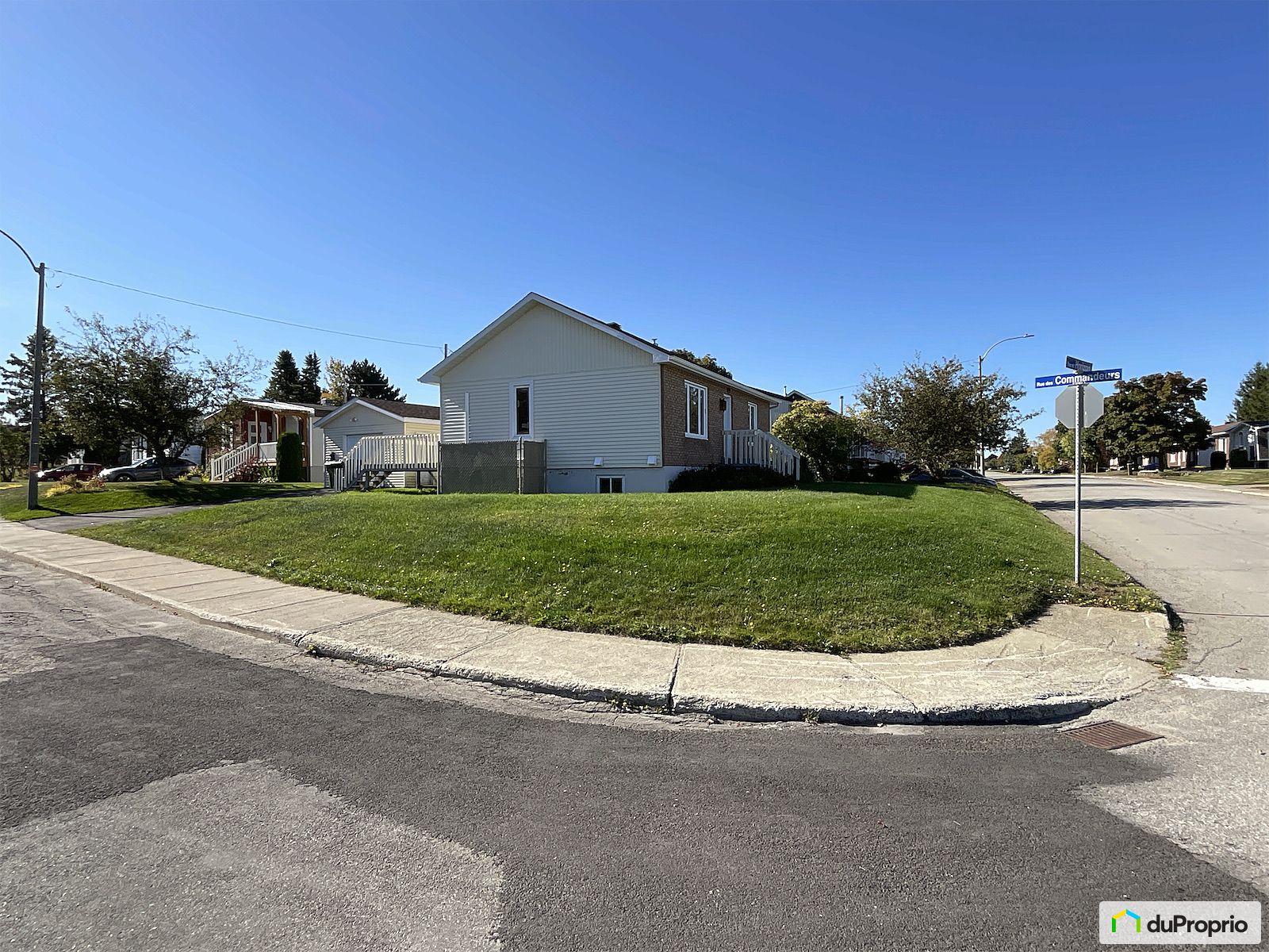 695 Rue De Lhorizon — photo 3