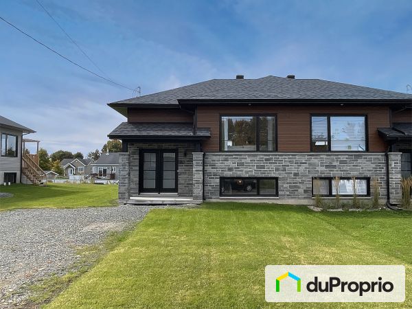 80 rue Jean-Paul, St-Gervais for sale