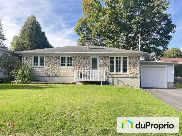 41 rue des Noyers, Vaudreuil-Sur-Le-Lac for sale