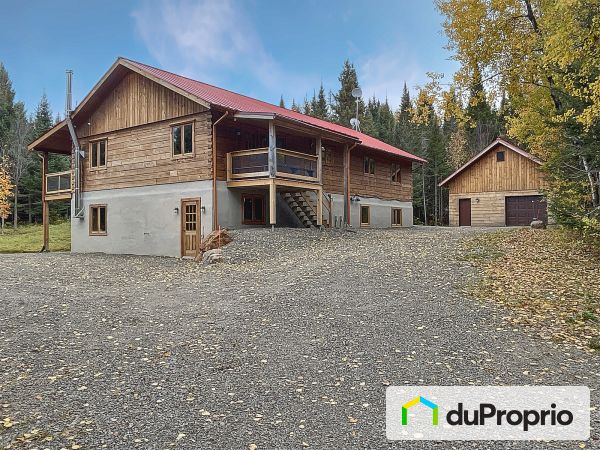 1125, route 329, St-Donat à vendre