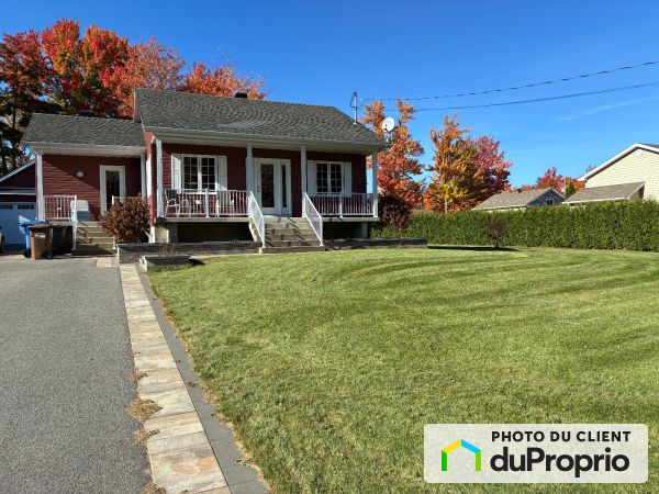 832, avenue Beaubec, St-Félix-De-Valois à vendre