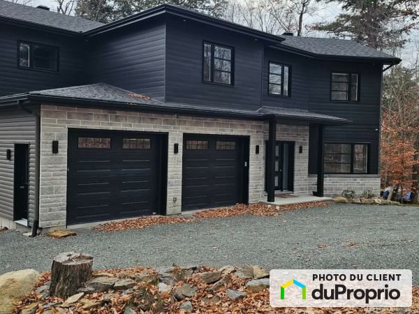 54, rue du Sahara, Gore à vendre