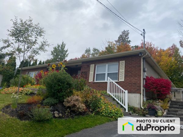 331 rue Chénier, Magog for sale