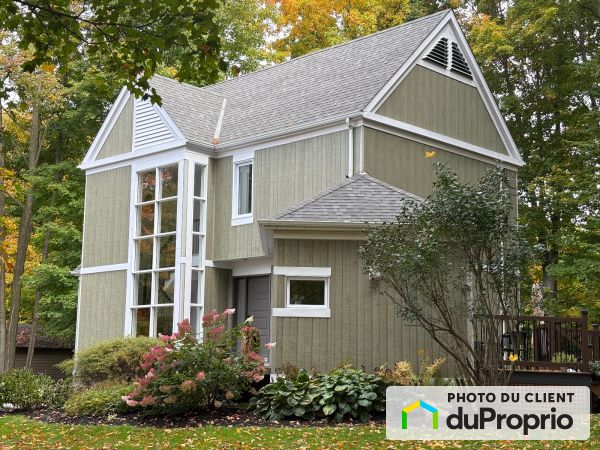 100, rue des Fougères, Bromont à vendre