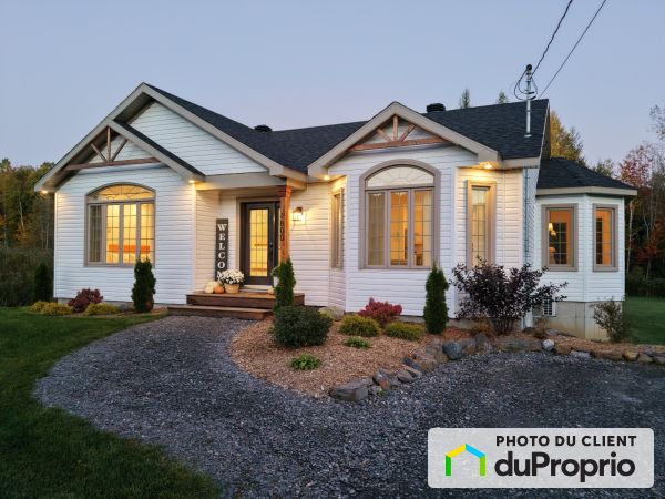 1800 chemin de Georgeville, Magog for sale