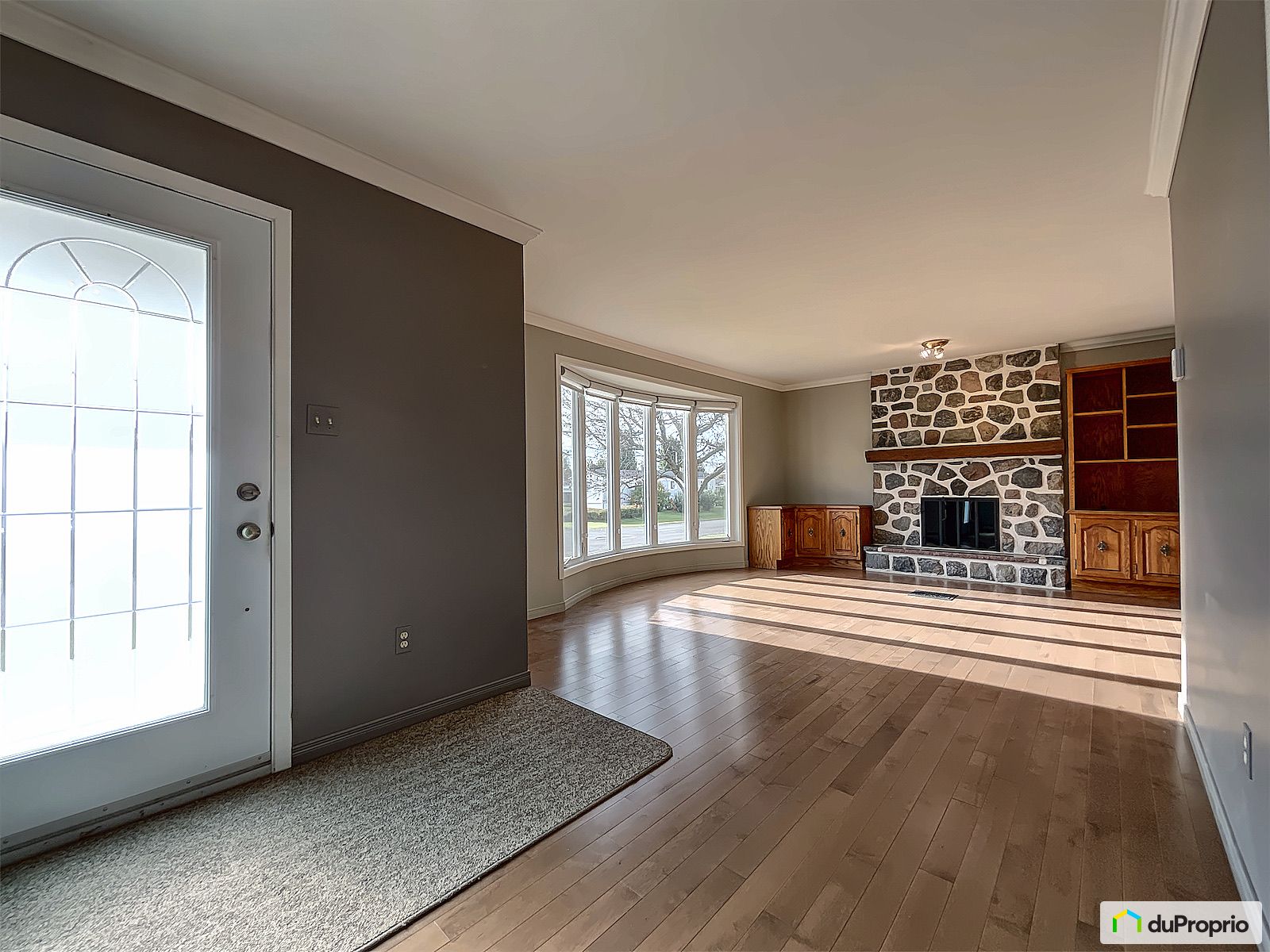 2090 Rue Huguette — photo 3