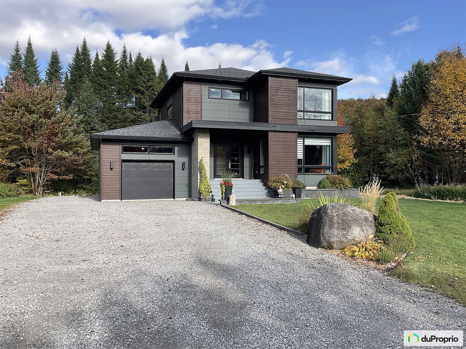 121 Avenue De Larc En Ciel — photo 1