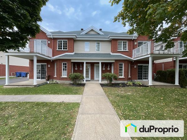 2315, rue Henri-Cyr, Longueuil (St-Hubert) à vendre