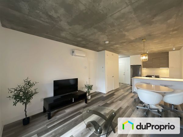 203-170A, rue Principale, St-Zotique à vendre