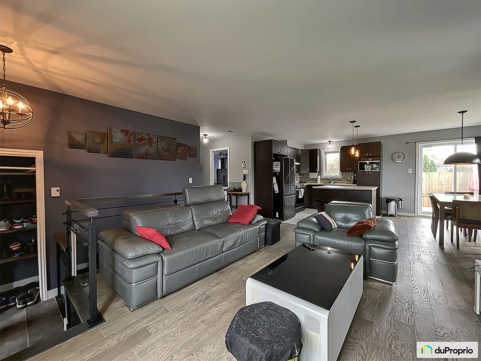 822 Rue De Bourgogne — photo 2