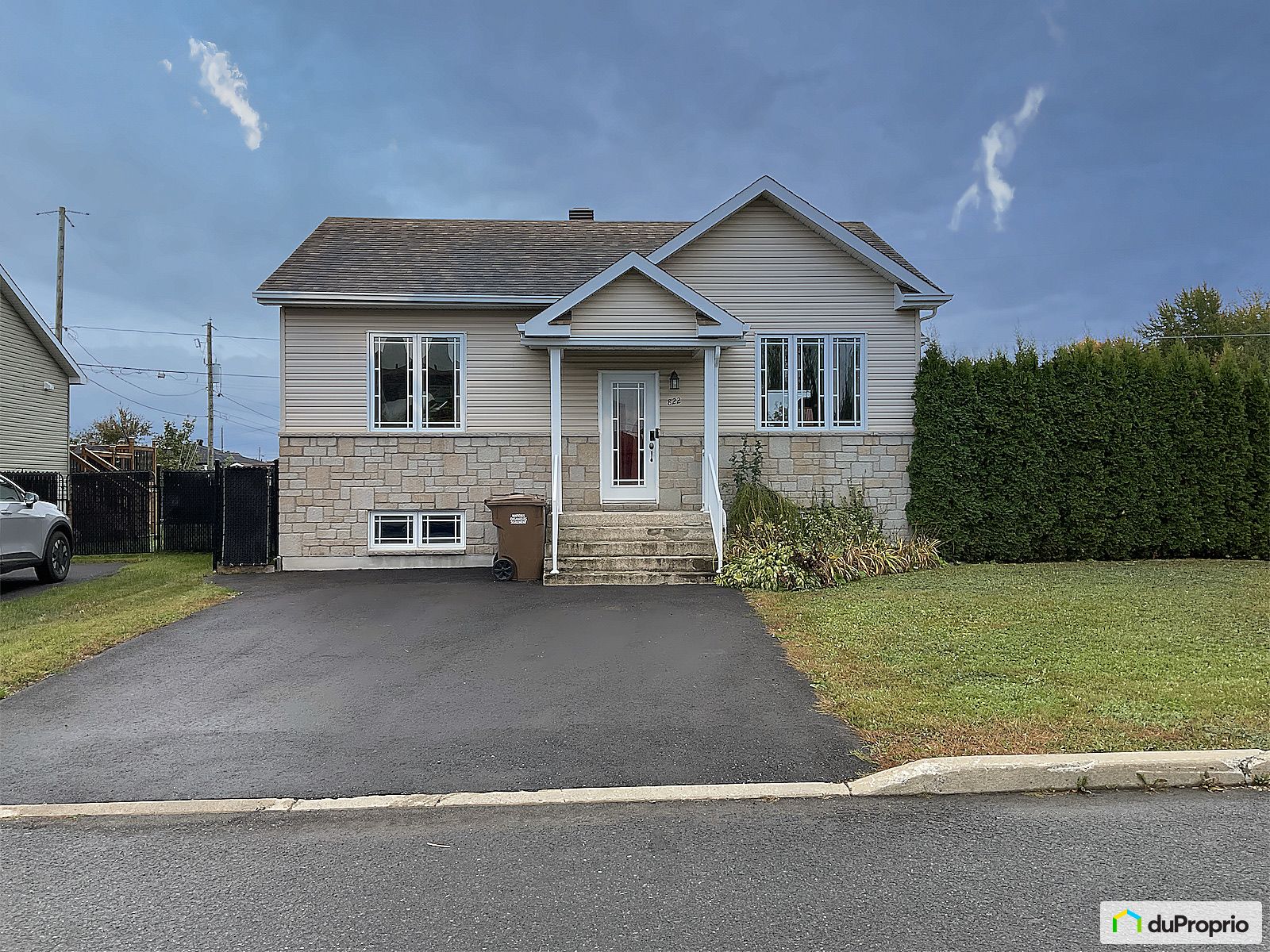 822 Rue De Bourgogne — photo 1