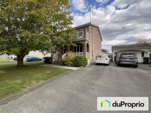 4745A-4745B, rue Mélanie, Drummondville (Drummondville) à vendre