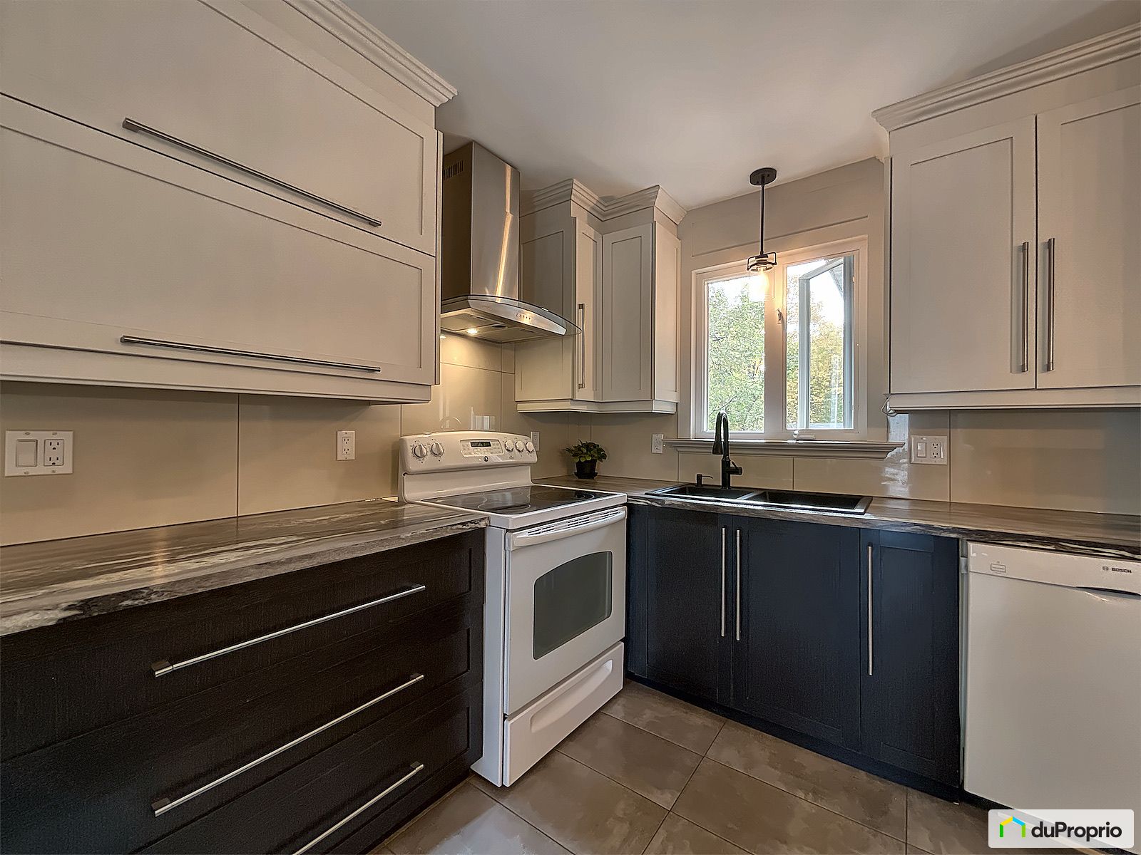 2084 Avenue Du Lac Saint Charl — photo 3