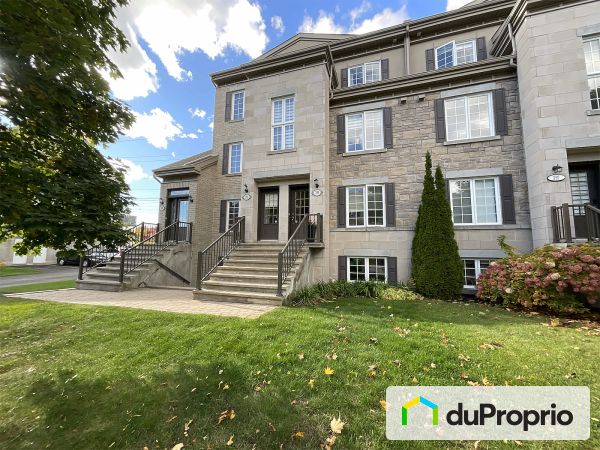 393, place du Louvre, Mascouche à vendre