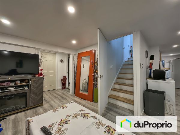 Apartment Living Room - 584 rue Boisvert, Repentigny (Le Gardeur) for sale