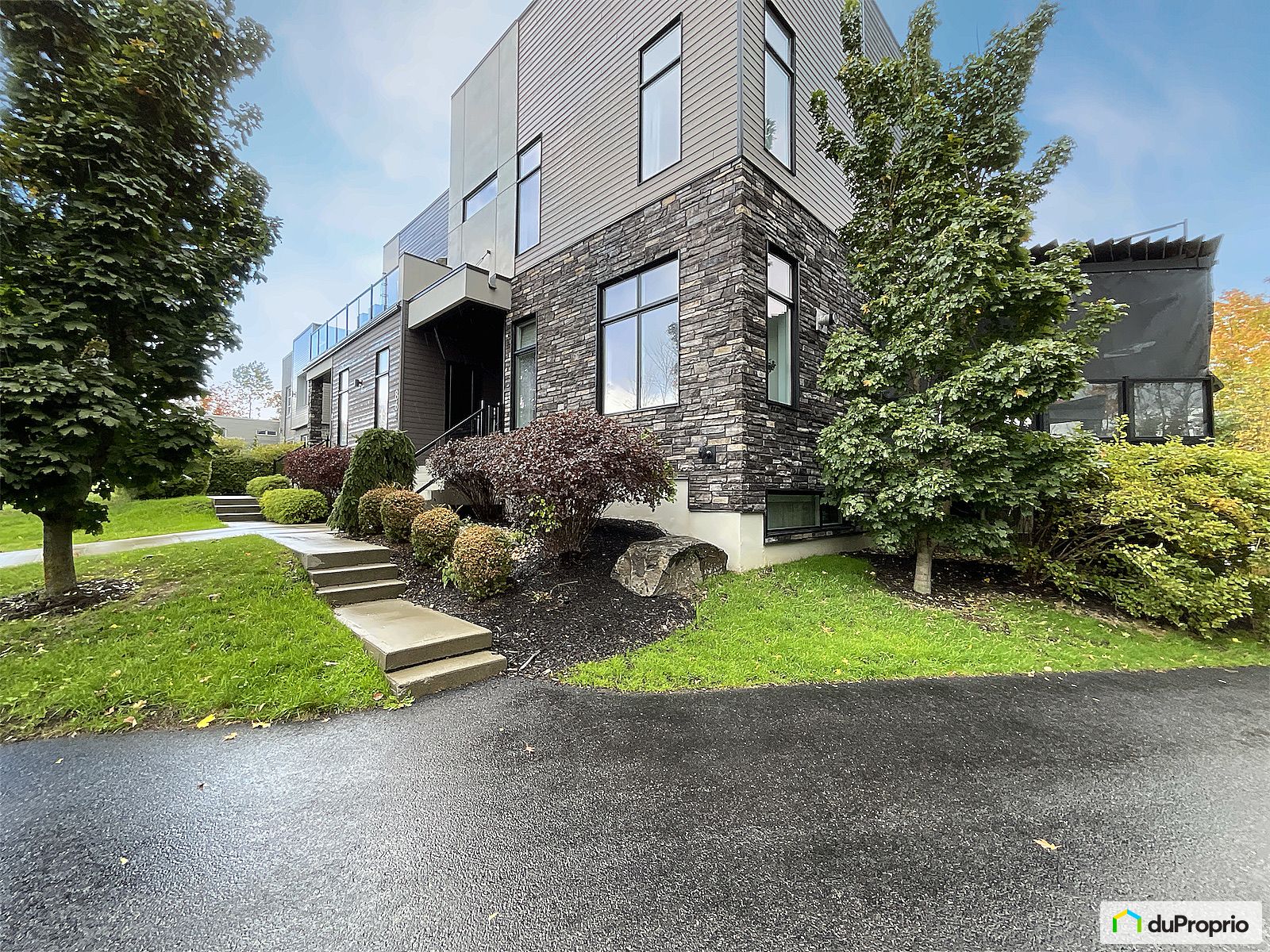 864 Rue Du Chancellor — photo 1