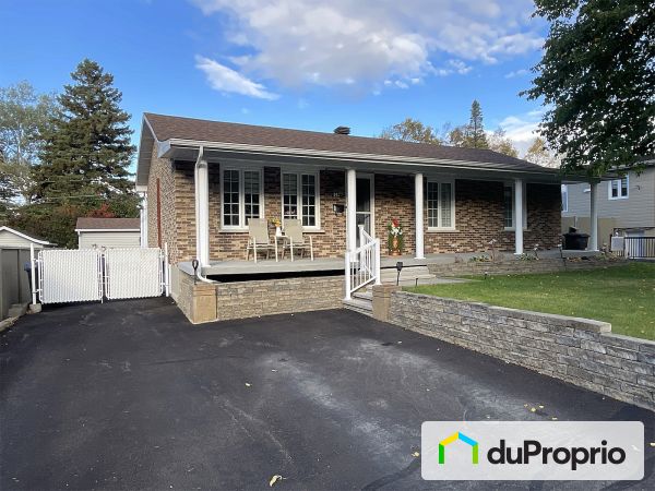2431, rue Genest, Jonquière (Arvida) à vendre