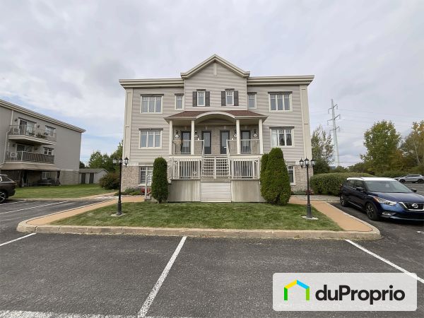 3006 rue de Port-louis, Les Saules for sale