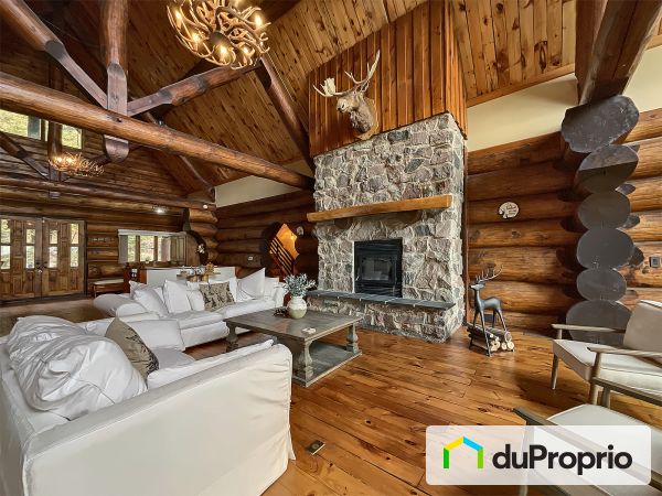 Living Room - 8 chemin Camil, Pontiac for sale