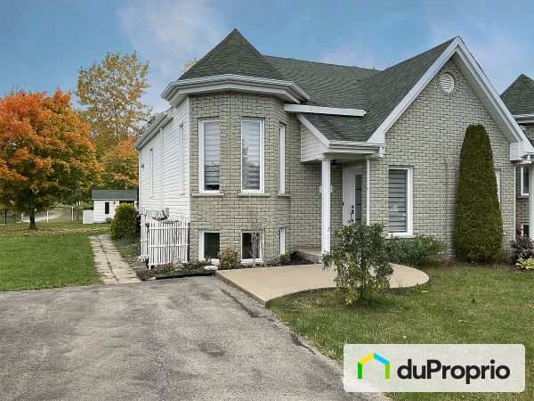 1652 rue des Fauvettes, St-Michel for sale